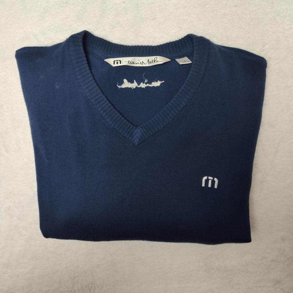Travis Mathew Sweater Mens Medium Blue‎ V Neck Striped Lightweight Golf Pullover